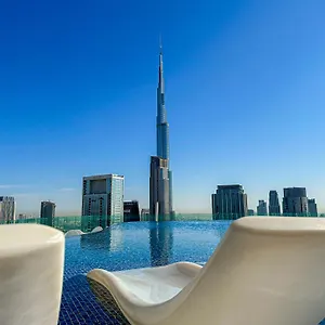  Apartment Full Burj Khalifa View Lux 2bedroom With Rooftop Pool Location In Paramount Midtown United Arab Emirates